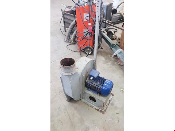 Used EMK JS 100 L - 2 Vacuum cleaner for Sale (Auction Premium) | NetBid Industrial Auctions